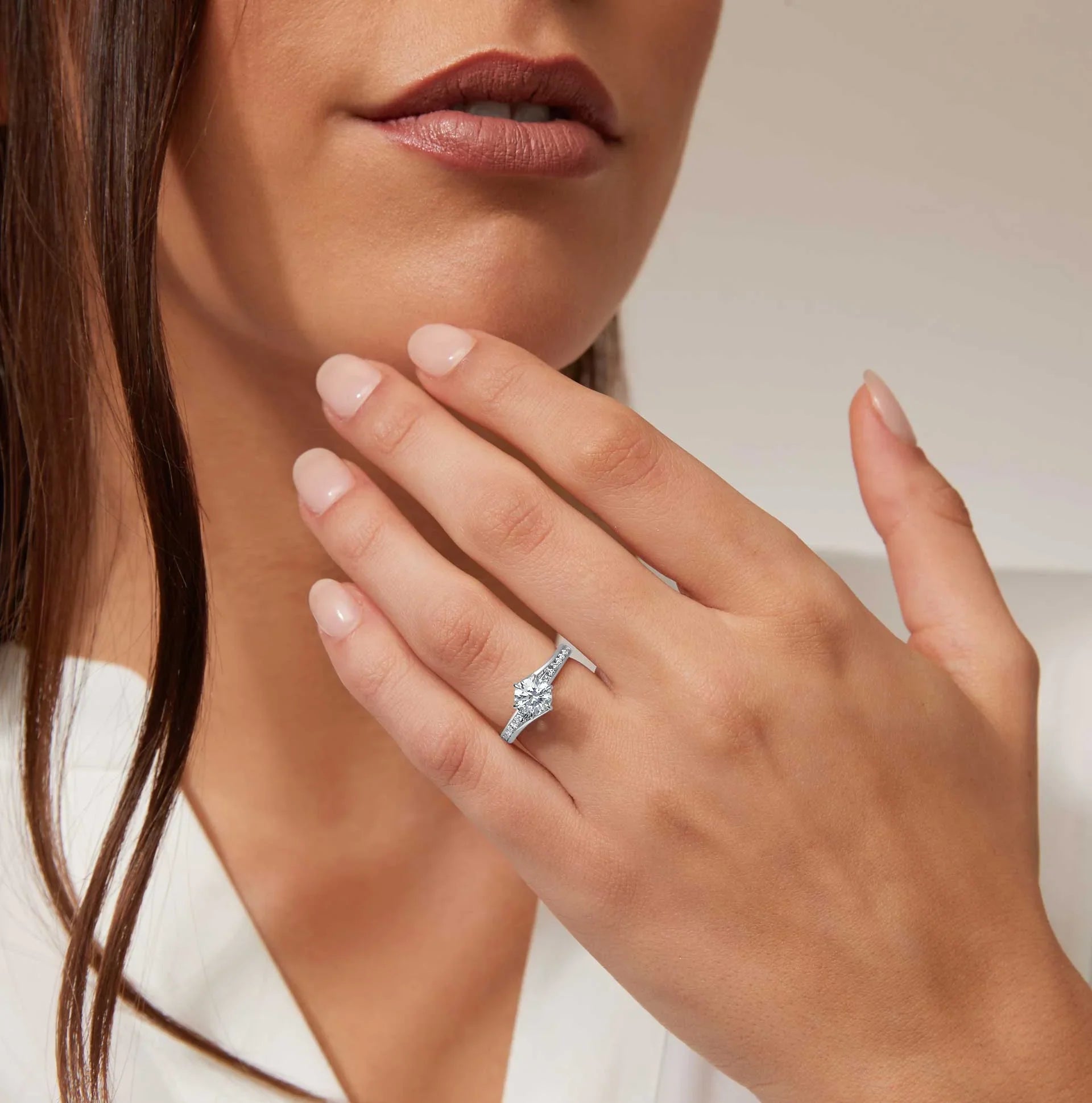 Elise - Round Cut Platinum Engagement Ring