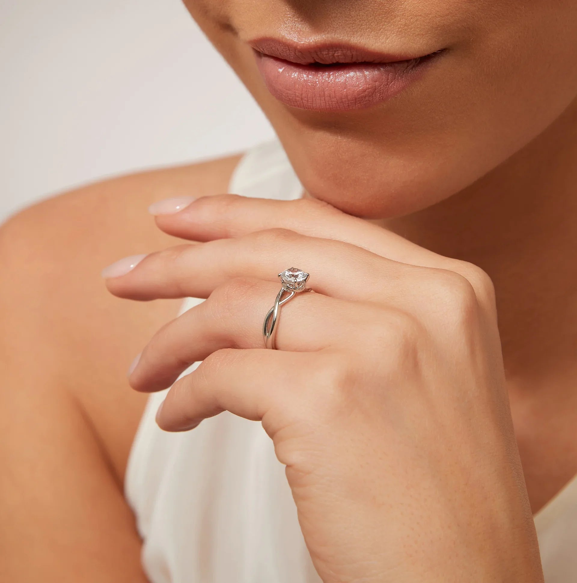 Vanessa - Round Cut Platinum Engagement Ring