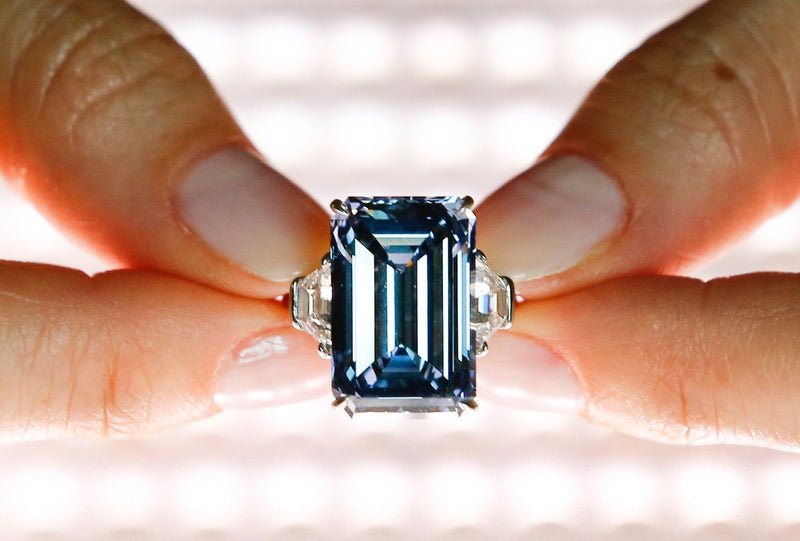 The 10 Most Famous Coloured Gemstone Engagement Rings
