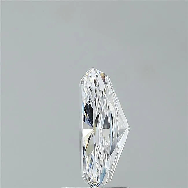 2.51ct Cushion modified Lab Grown Diamond (Colour D, Clarity VVS1, IGI Certified)