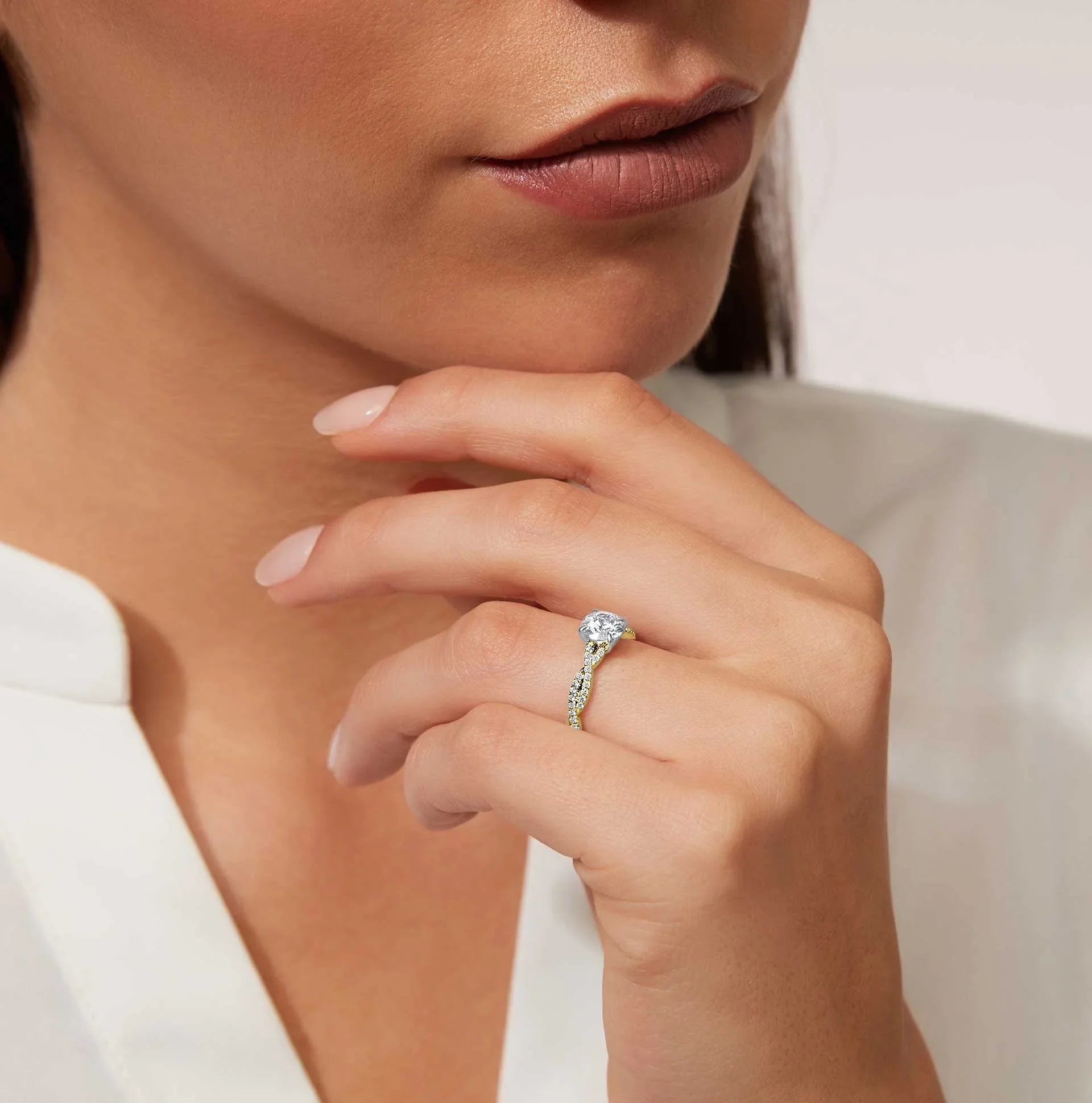 Ivy - Round Cut 18ct Yellow Gold Engagement Ring