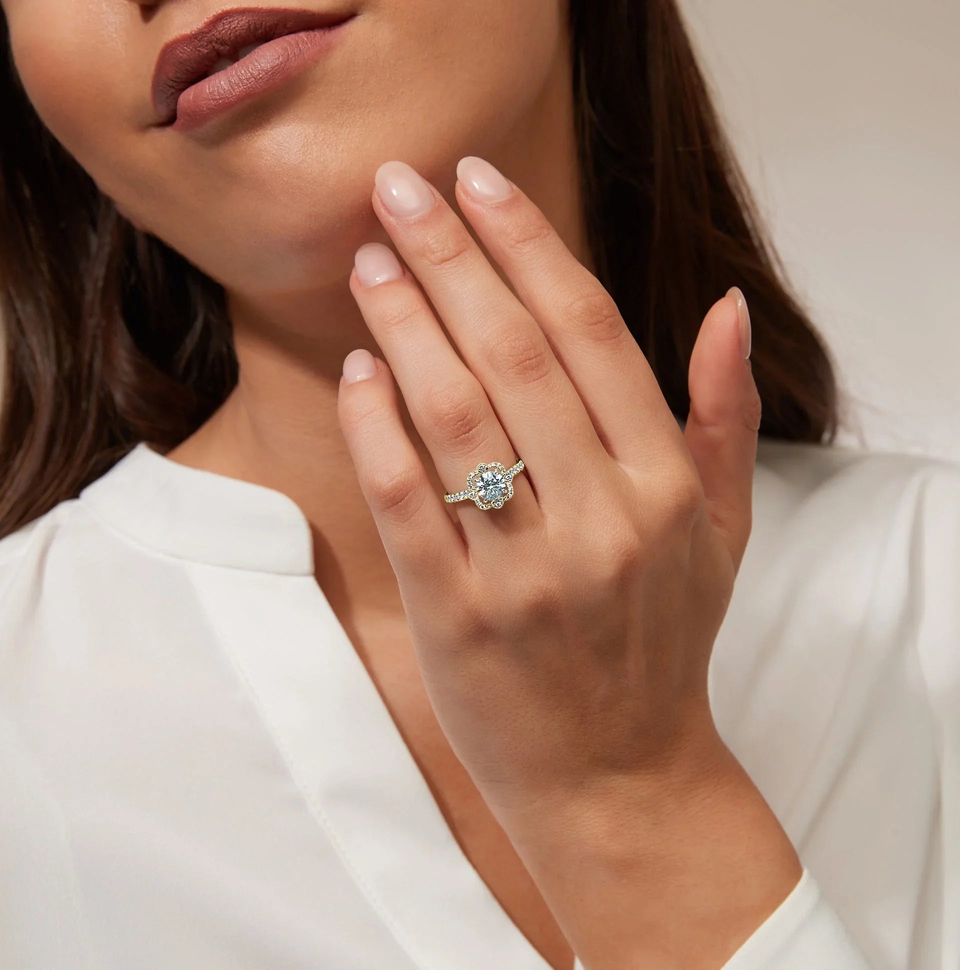 Fleur - Round Cut 18ct Yellow Gold Engagement Ring