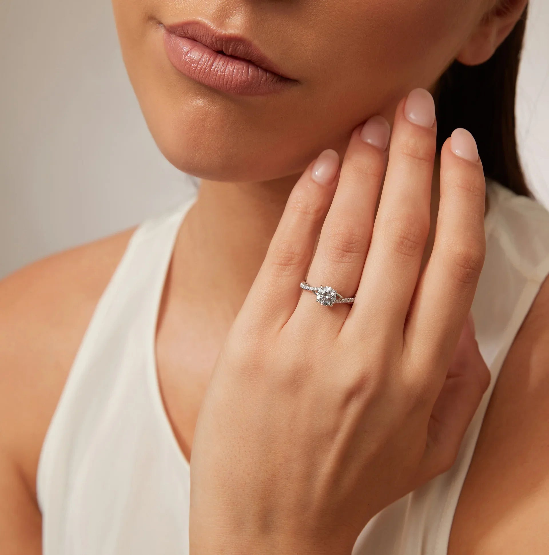 Prue - Round Cut Platinum Engagement Ring