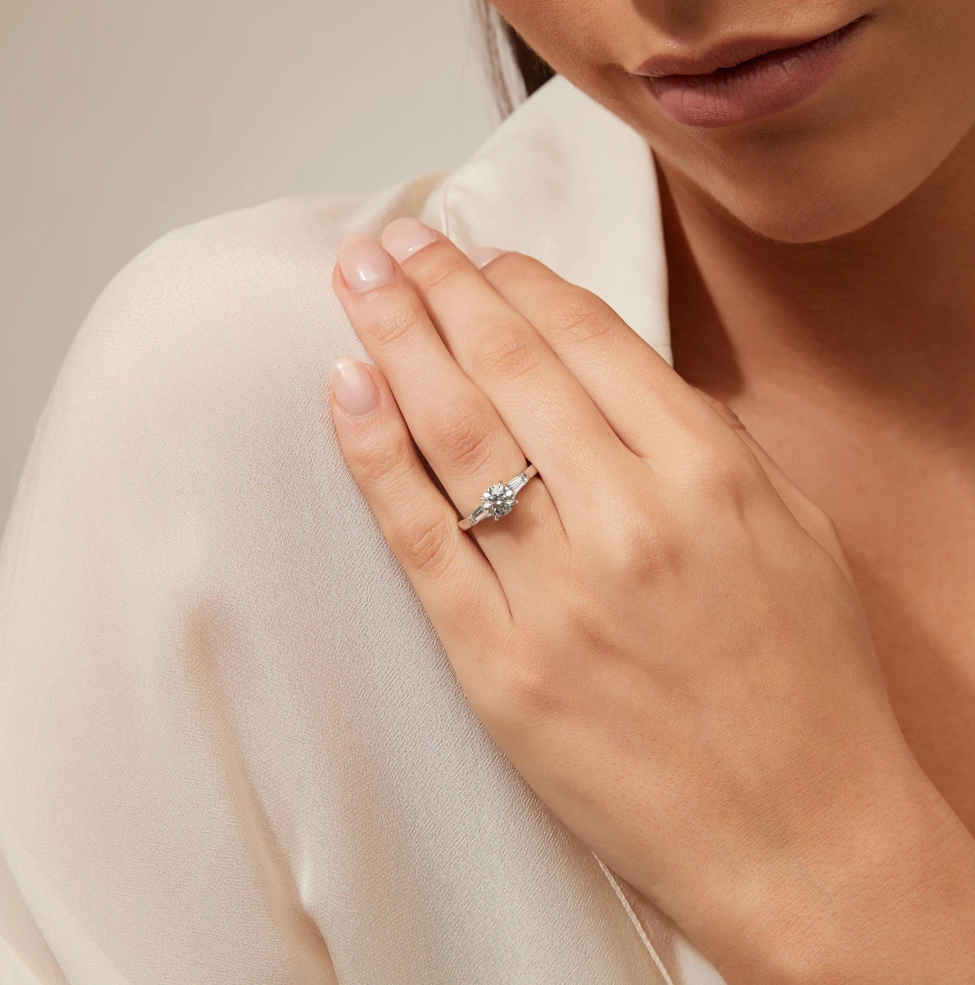 Mia - Round Cut Platinum Engagement Ring