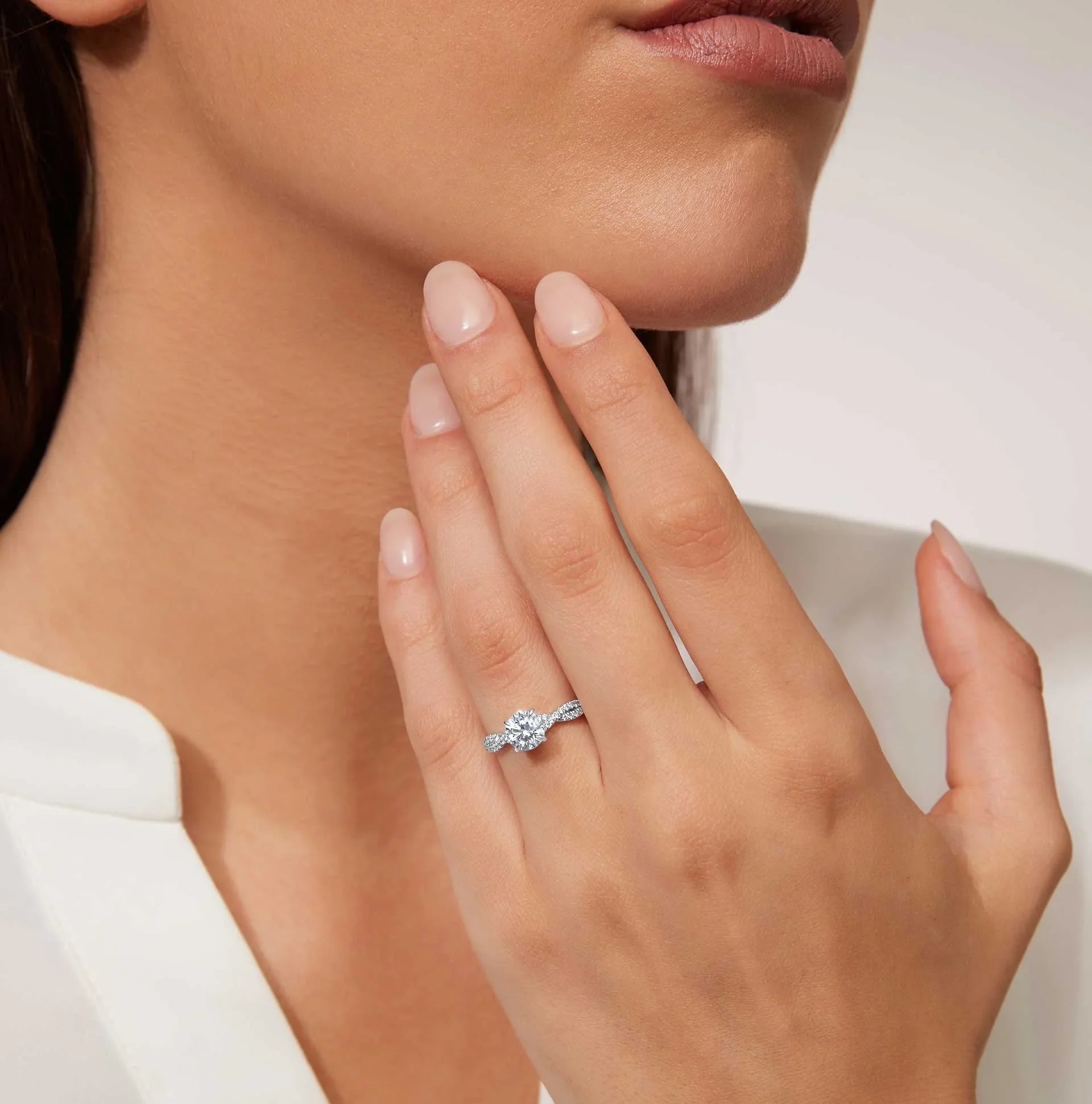 Ivy - Round Cut Platinum Engagement Ring